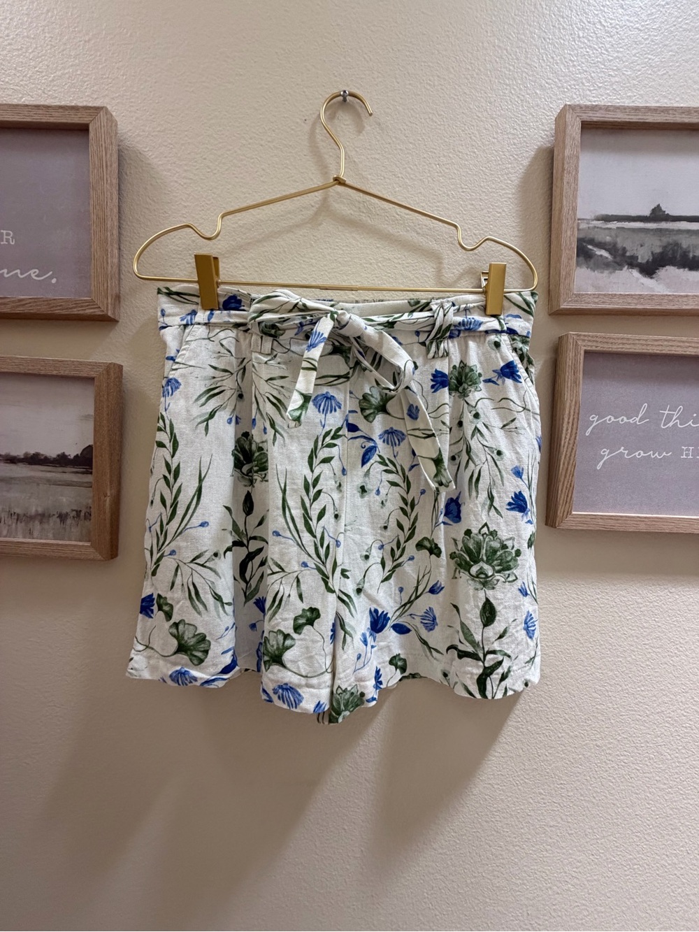 C&C California White Floral Tie-Waist Shorts with Blue & Green Blossoms